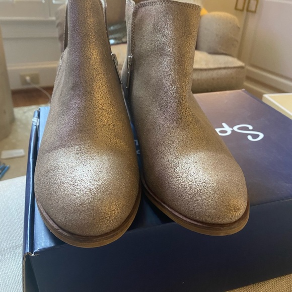 Splendid Hamptyn champagne booties - Picture 2 of 4